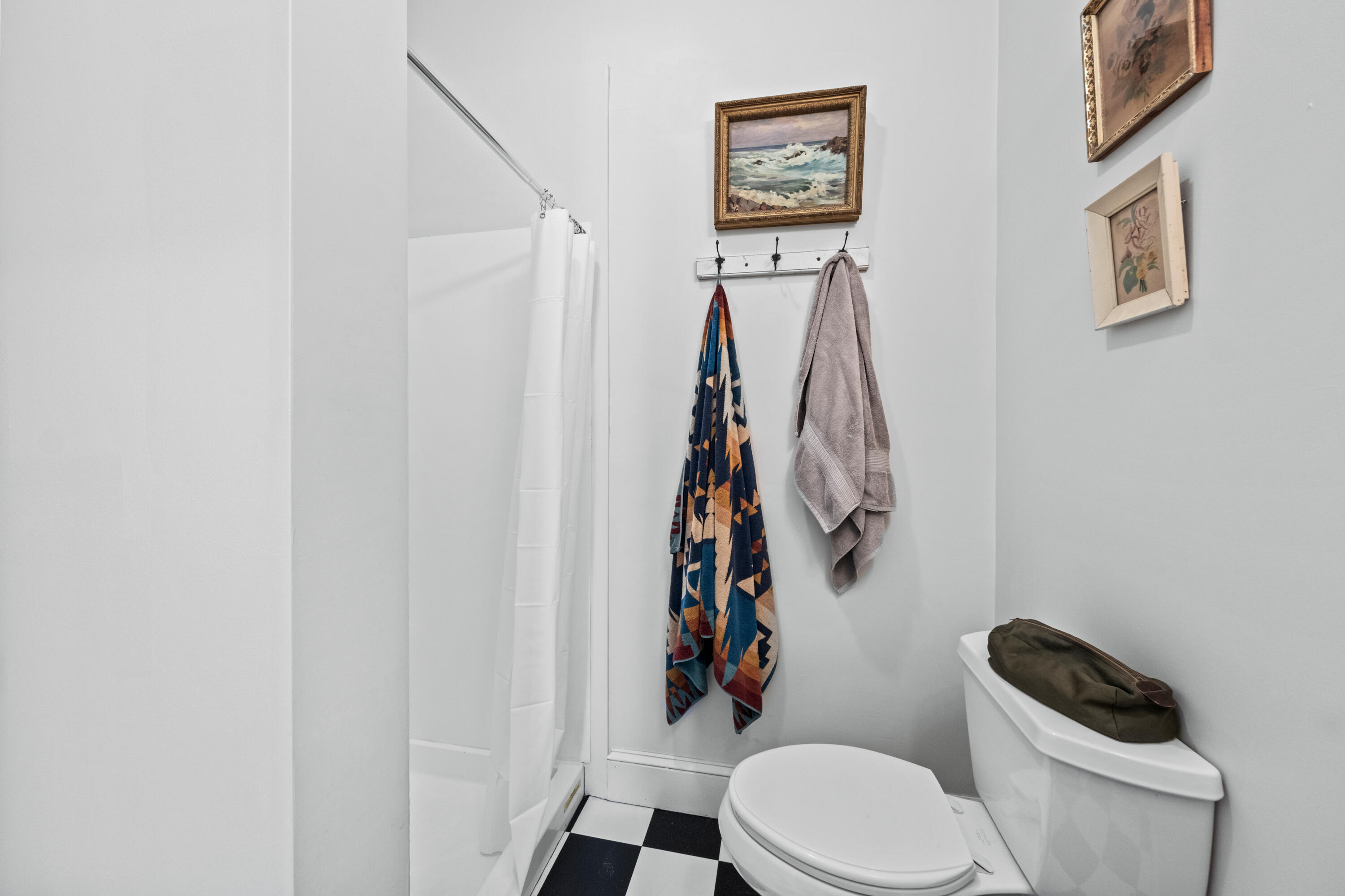 31-33 Booker Street, Unit 4 Thomaston, ME 04861 - Photo 29 of 35 06- 33 Booker Street 4 Thomaston - JAC