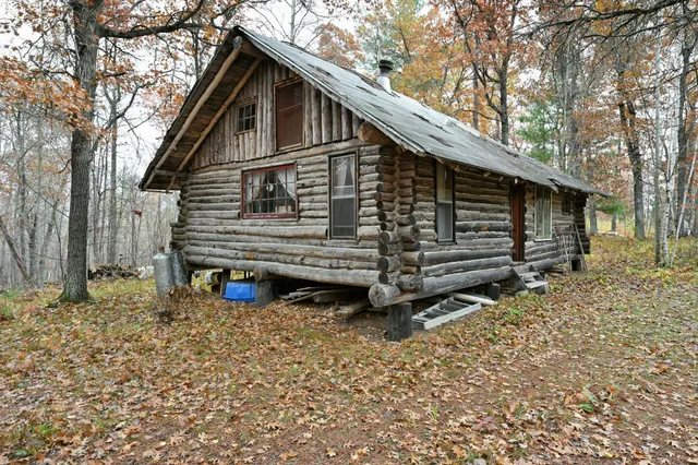 $174,900 | 1894 South Lost Lake Road, Webb Lake, WI 54830