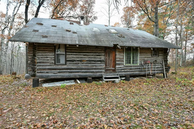 $174,900 | 1894 South Lost Lake Road, Webb Lake, WI 54830