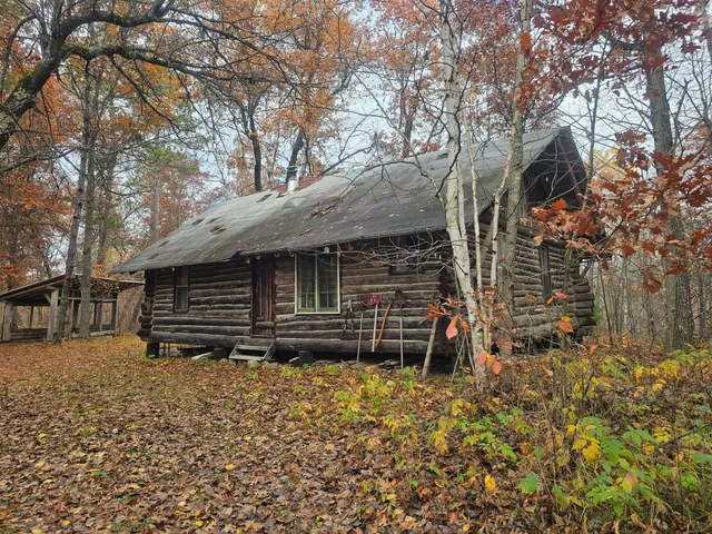 $174,900 | 1894 South Lost Lake Road, Webb Lake, WI 54830