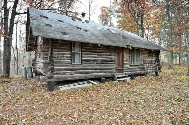 $174,900 | 1894 South Lost Lake Road, Webb Lake, WI 54830