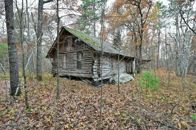 $174,900 | 1894 South Lost Lake Road, Webb Lake, WI 54830