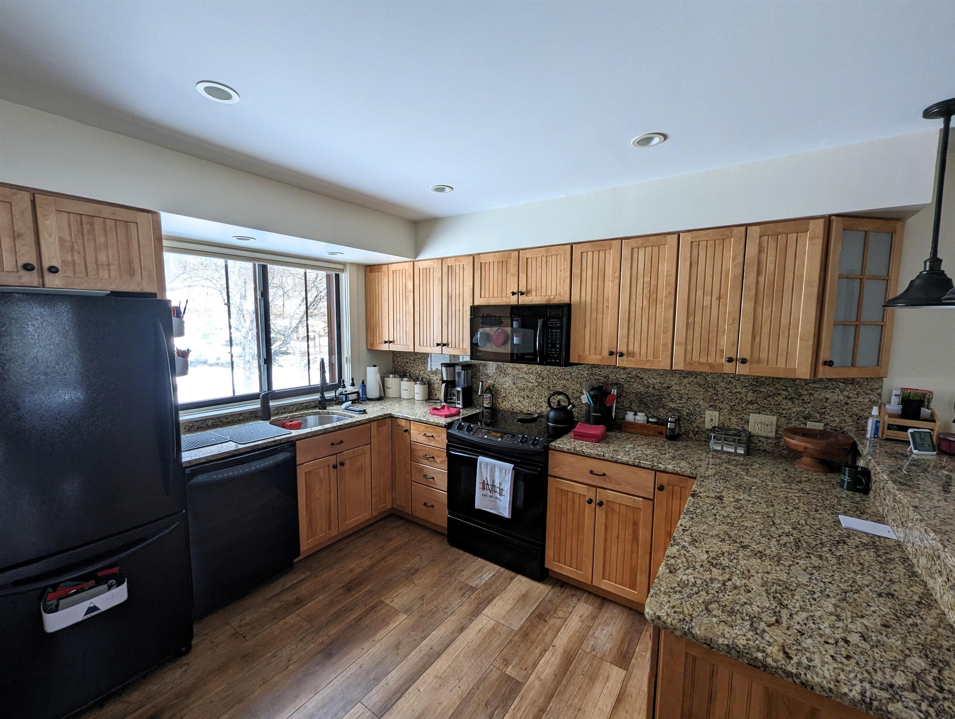 73 Clearbrook Road, Unit 3 Lincoln, NH 03251 - Photo 37 of 40