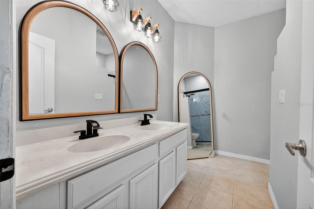 5037 Shale Ridge Trail Orlando, FL 32818 - Photo 15 of 43