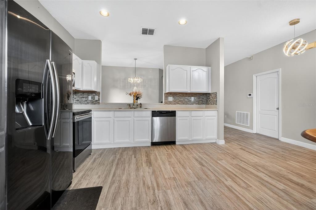 5037 Shale Ridge Trail Orlando, FL 32818 - Photo 4 of 43