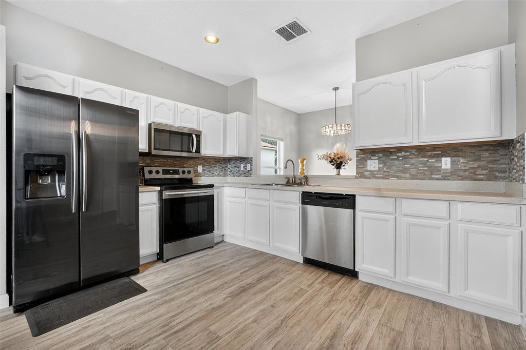 5037 Shale Ridge Trail Orlando, FL 32818 - Photo 5 of 43