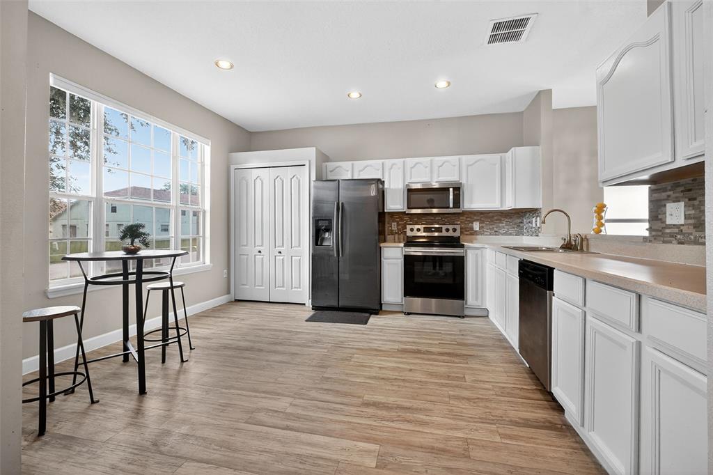 5037 Shale Ridge Trail Orlando, FL 32818 - Photo 6 of 43