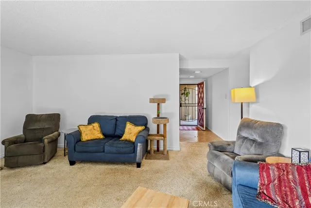 $1,100,000 | 6112 Tyndall Drive, Huntington Beach, CA 92647