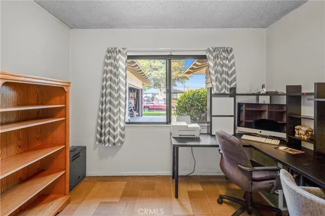 $1,100,000 | 6112 Tyndall Drive, Huntington Beach, CA 92647