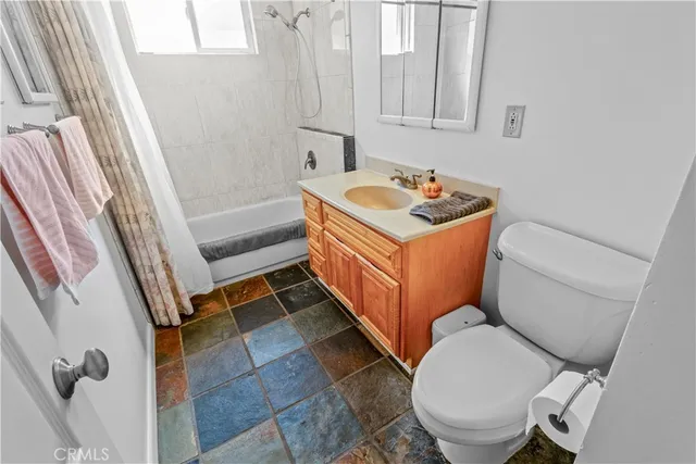 $1,100,000 | 6112 Tyndall Drive, Huntington Beach, CA 92647