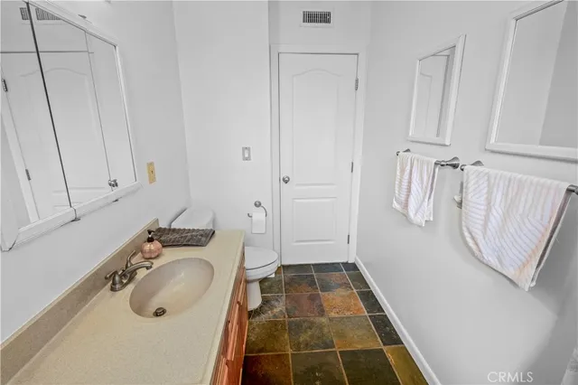 $1,100,000 | 6112 Tyndall Drive, Huntington Beach, CA 92647