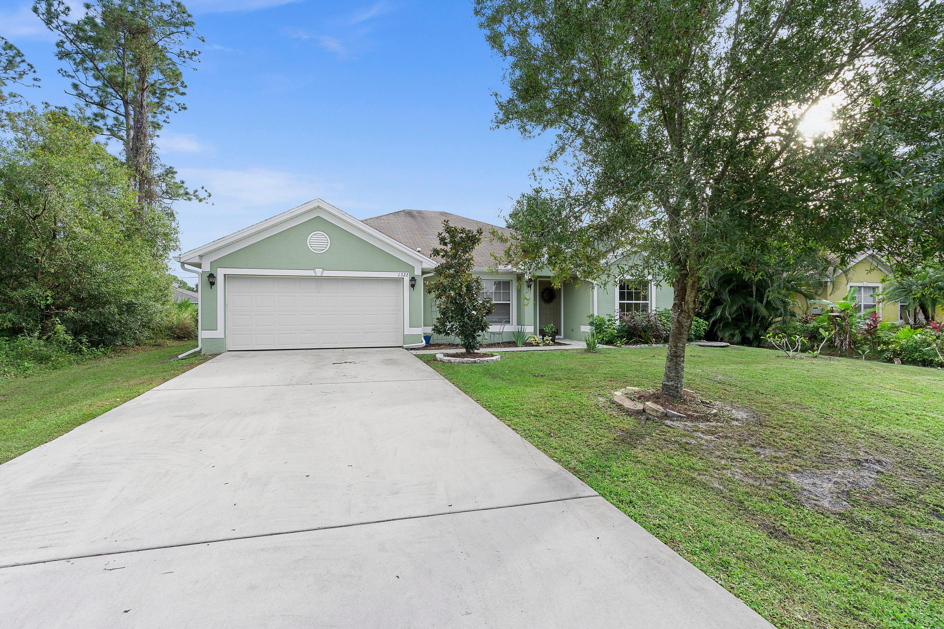 1322 Southwest Del Rio Boulevard Port St. Lucie, FL 34953 - Photo 19 of 21 UB7QMbhQ
