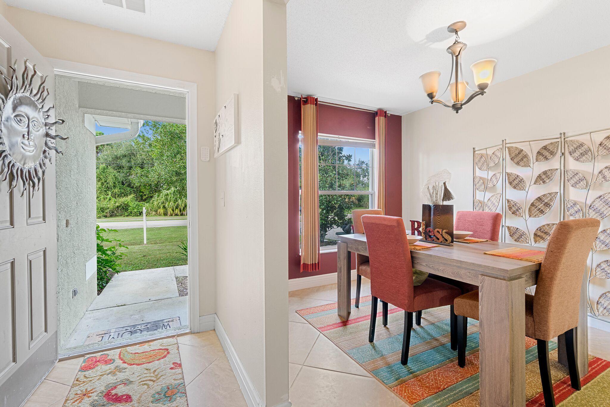 1322 Southwest Del Rio Boulevard Port St. Lucie, FL 34953 - Photo 3 of 21 j4PSmycg
