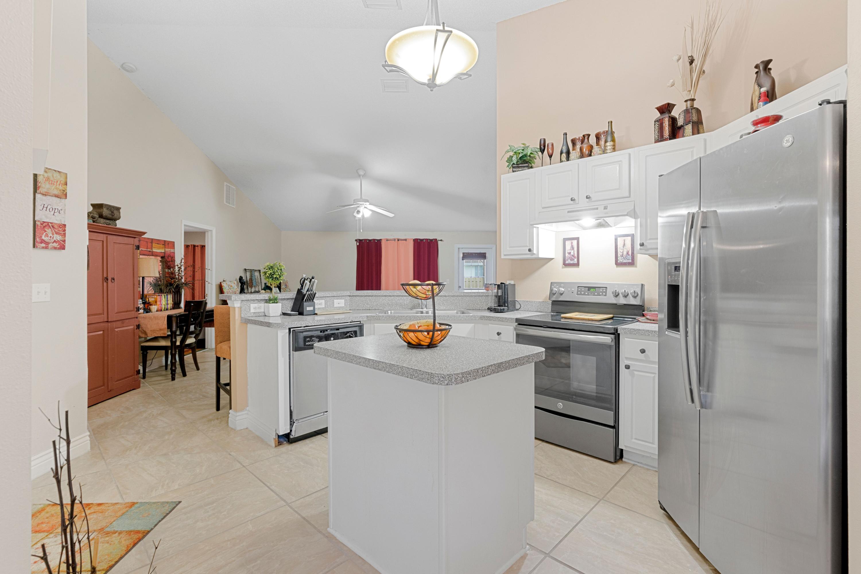 1322 Southwest Del Rio Boulevard Port St. Lucie, FL 34953 - Photo 6 of 21 s8jwKbyw