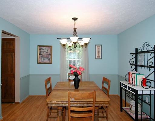 8782 Sloop Road Pittsburgh, PA 15237 - Photo 4 of 17 Dining Room. The Dining Room Accesses both the Kitchen and the Living Room - and is large enough for additional Dining Room Furniture (Buffet, Hutch etc...)