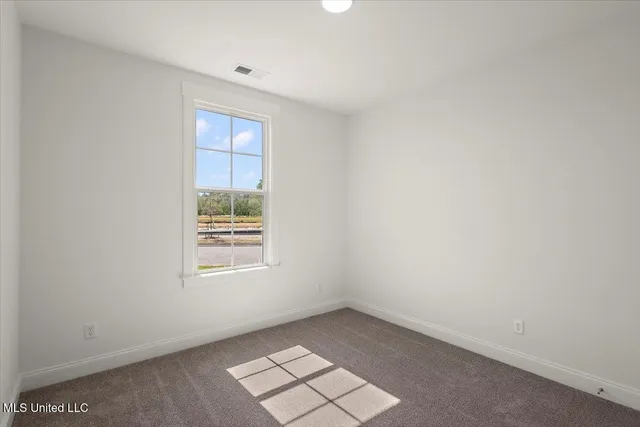 $379,900 | 660 Bolivar Drive, Nesbit, MS 38651