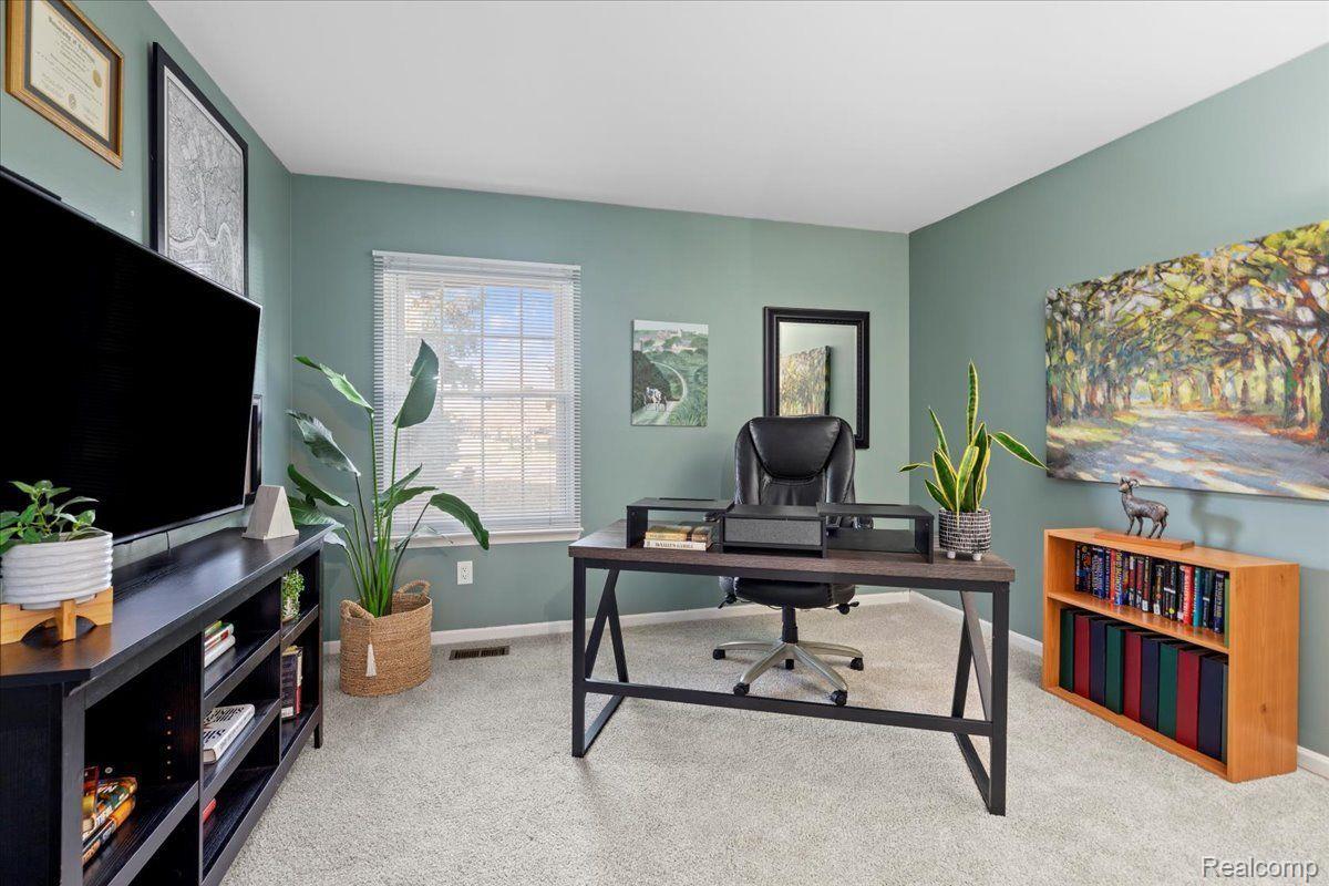 1695 Huntington Park, Unit A Rochester, MI 48309 - Photo 27 of 51 Gallery Image 27