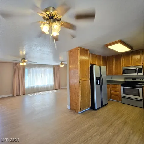 $1,950 | 630 East Simkins Road, Pahrump, NV 89060