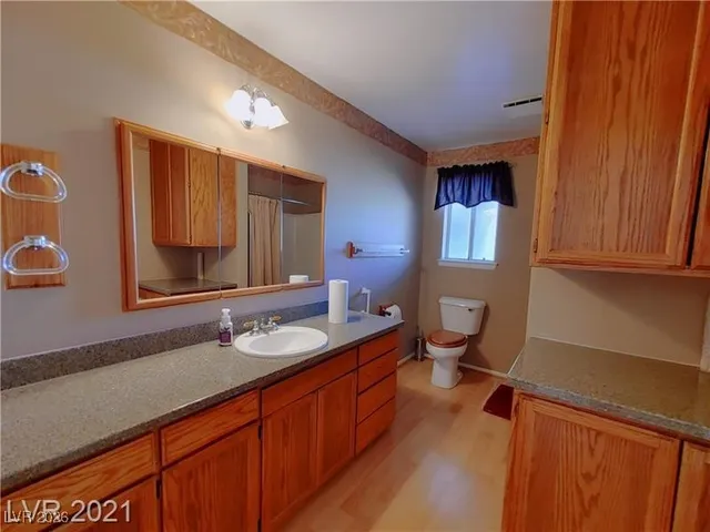 $1,950 | 630 East Simkins Road, Pahrump, NV 89060