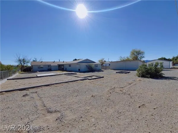 $1,950 | 630 East Simkins Road, Pahrump, NV 89060
