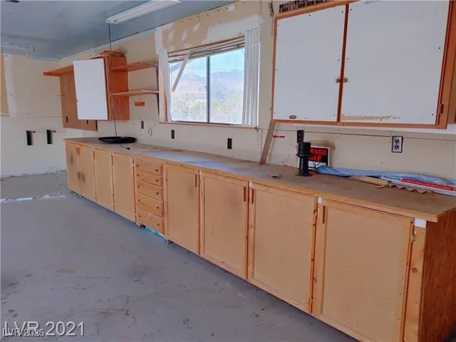 $1,950 | 630 East Simkins Road, Pahrump, NV 89060