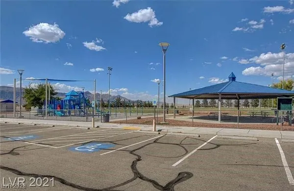$1,950 | 630 East Simkins Road, Pahrump, NV 89060