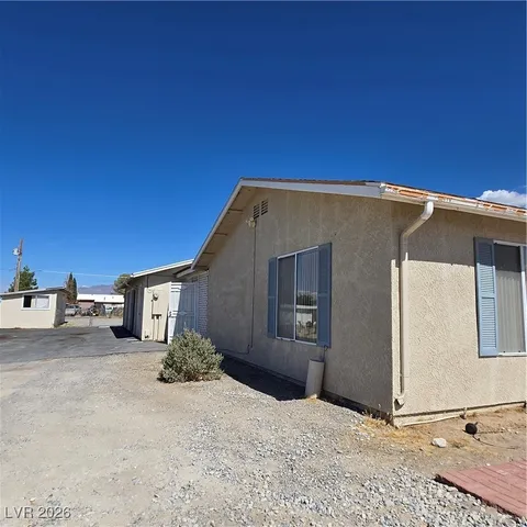 $1,950 | 630 East Simkins Road, Pahrump, NV 89060