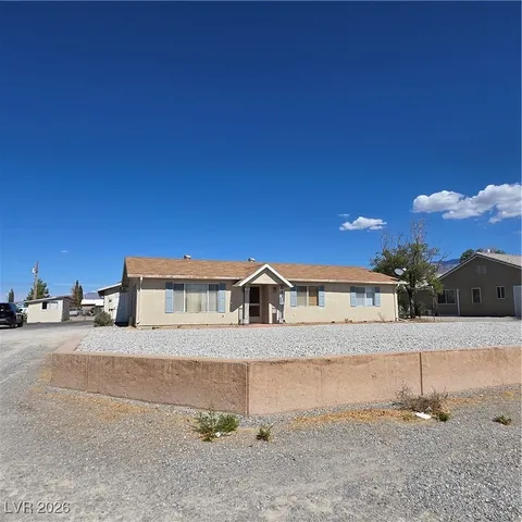 $1,950 | 630 East Simkins Road, Pahrump, NV 89060