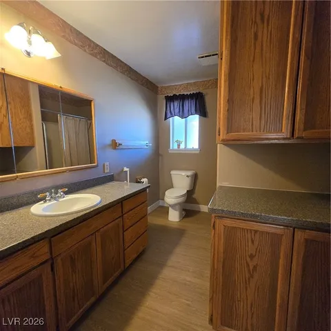 $1,950 | 630 East Simkins Road, Pahrump, NV 89060