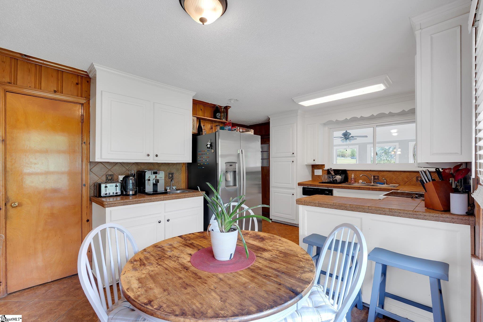 107 Watkins Bridge Road Greenville, SC 29617 - Photo 11 of 36