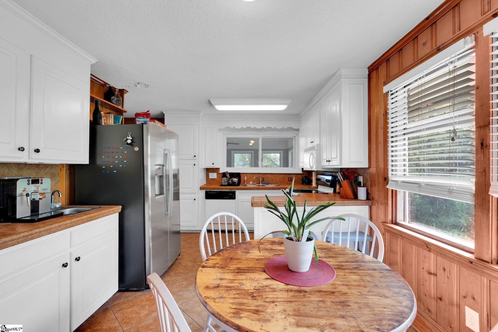 107 Watkins Bridge Road Greenville, SC 29617 - Photo 10 of 36