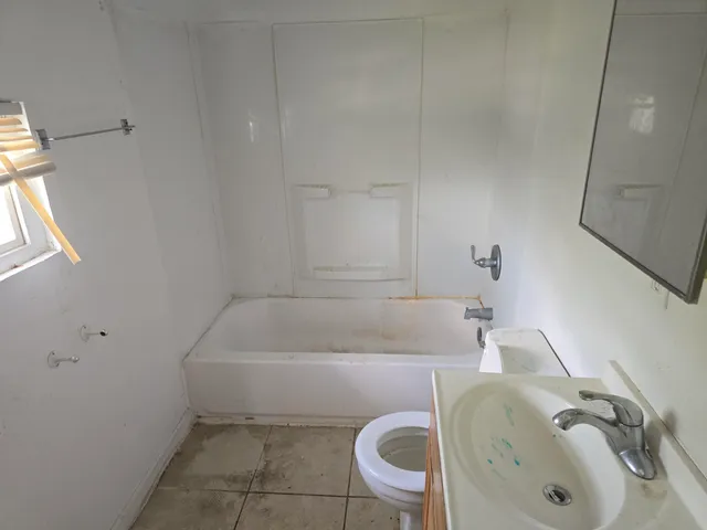 $110,000 | 323 Ferry Avenue, Pontiac, MI 48341