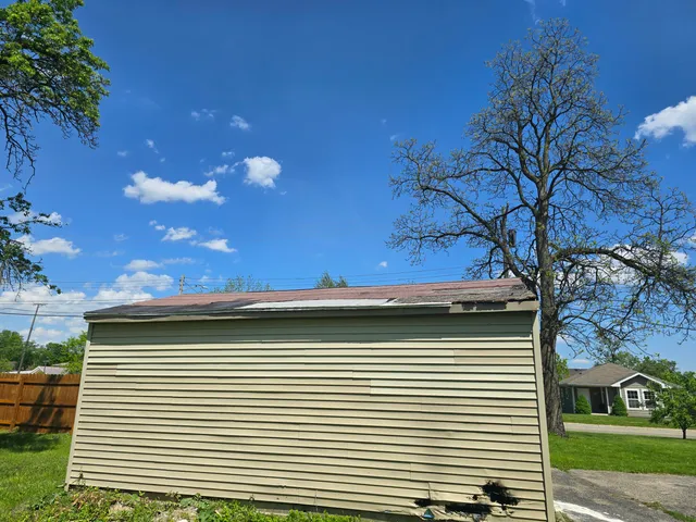 $110,000 | 323 Ferry Avenue, Pontiac, MI 48341