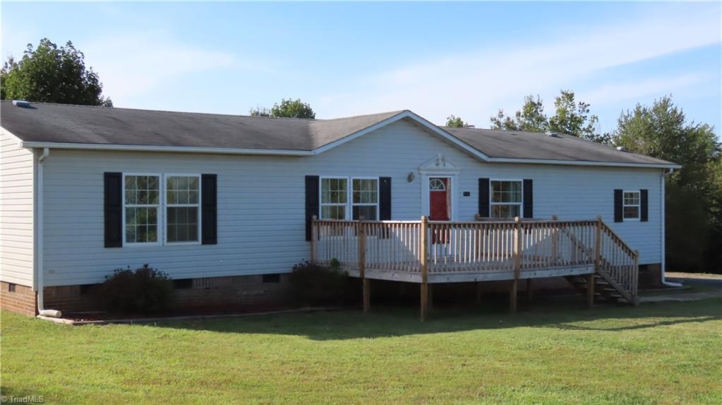 3112 Cranberry Road Boonville, NC 27011 - Photo 2 of 22 Gallery Image 2