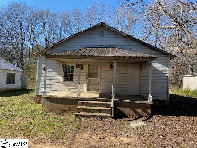 8 Cherokee Street Laurens, SC 29360 - Photo 2 of 16 10 Cherokee