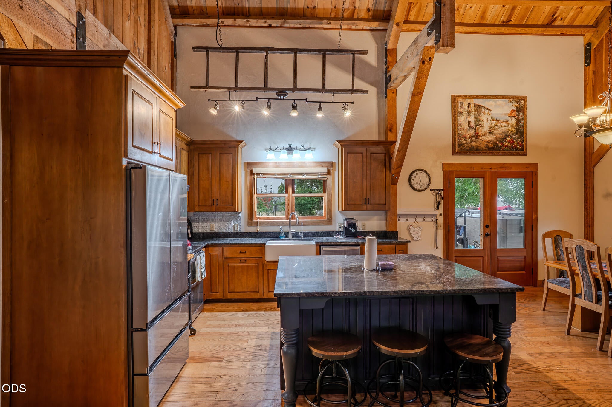 688 Worthington Road Eagle Point, OR 97524 - Photo 16 of 46 Gallery Image 16