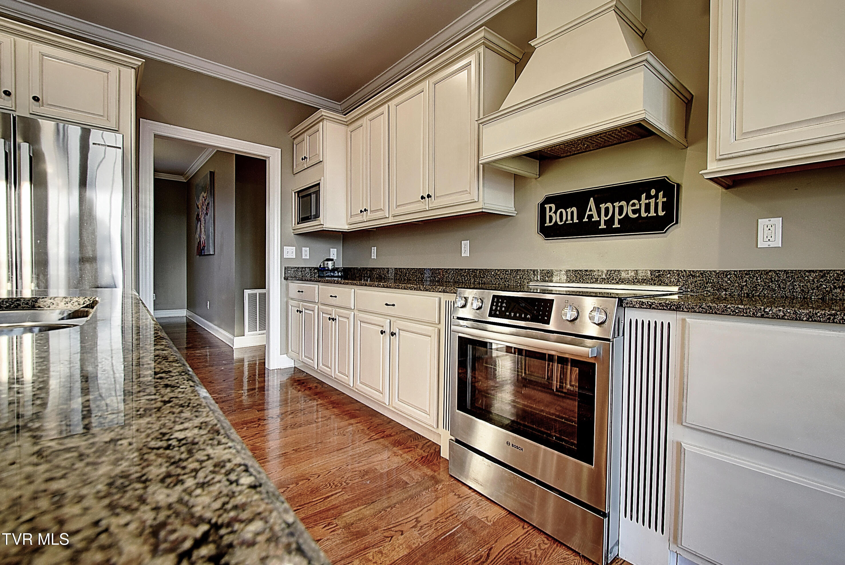 2325 Colonial View Road Kingsport, TN 37663 - Photo 19 of 56 Great appliances