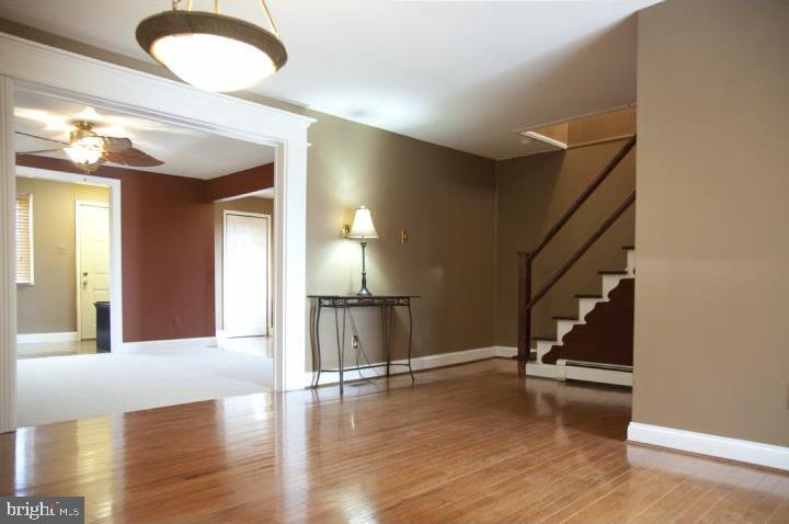 361 Wheat Road Vineland, NJ 08360 - Photo 3 of 19 Living Room