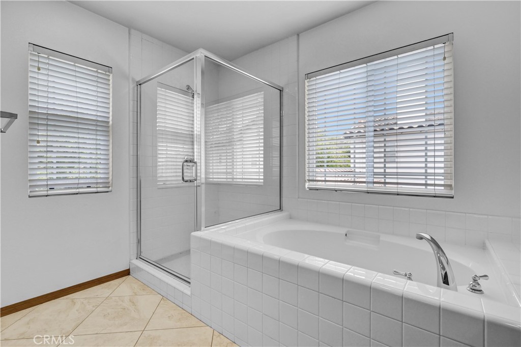 21 Skywood Street Ladera Ranch, CA 92694 - Photo 16 of 31 Primary Bathroom / Shower / Tab