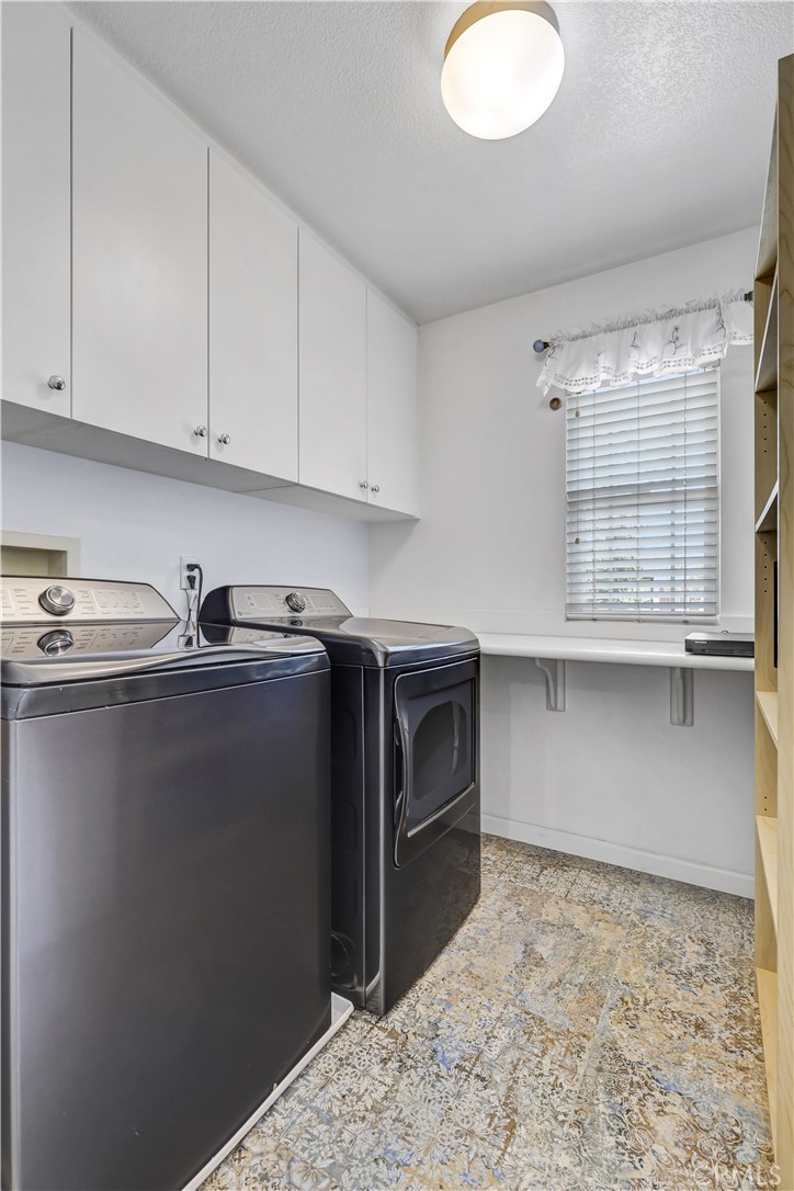 21 Skywood Street Ladera Ranch, CA 92694 - Photo 23 of 31 Laundry Room