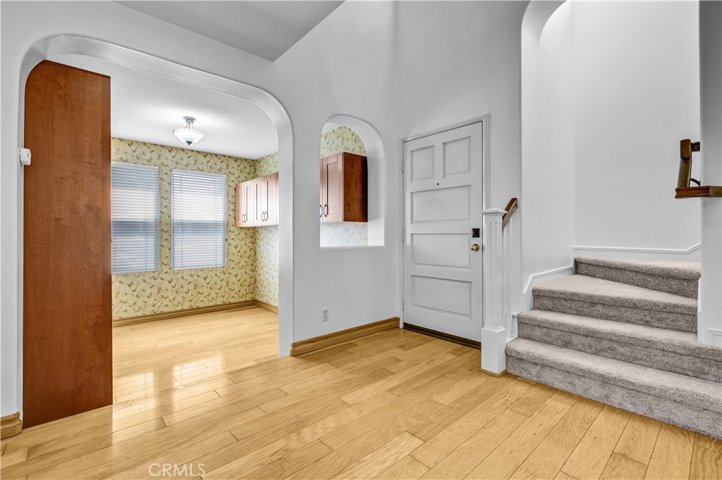 21 Skywood Street Ladera Ranch, CA 92694 - Photo 3 of 31 Foyer / Extra Room / Office