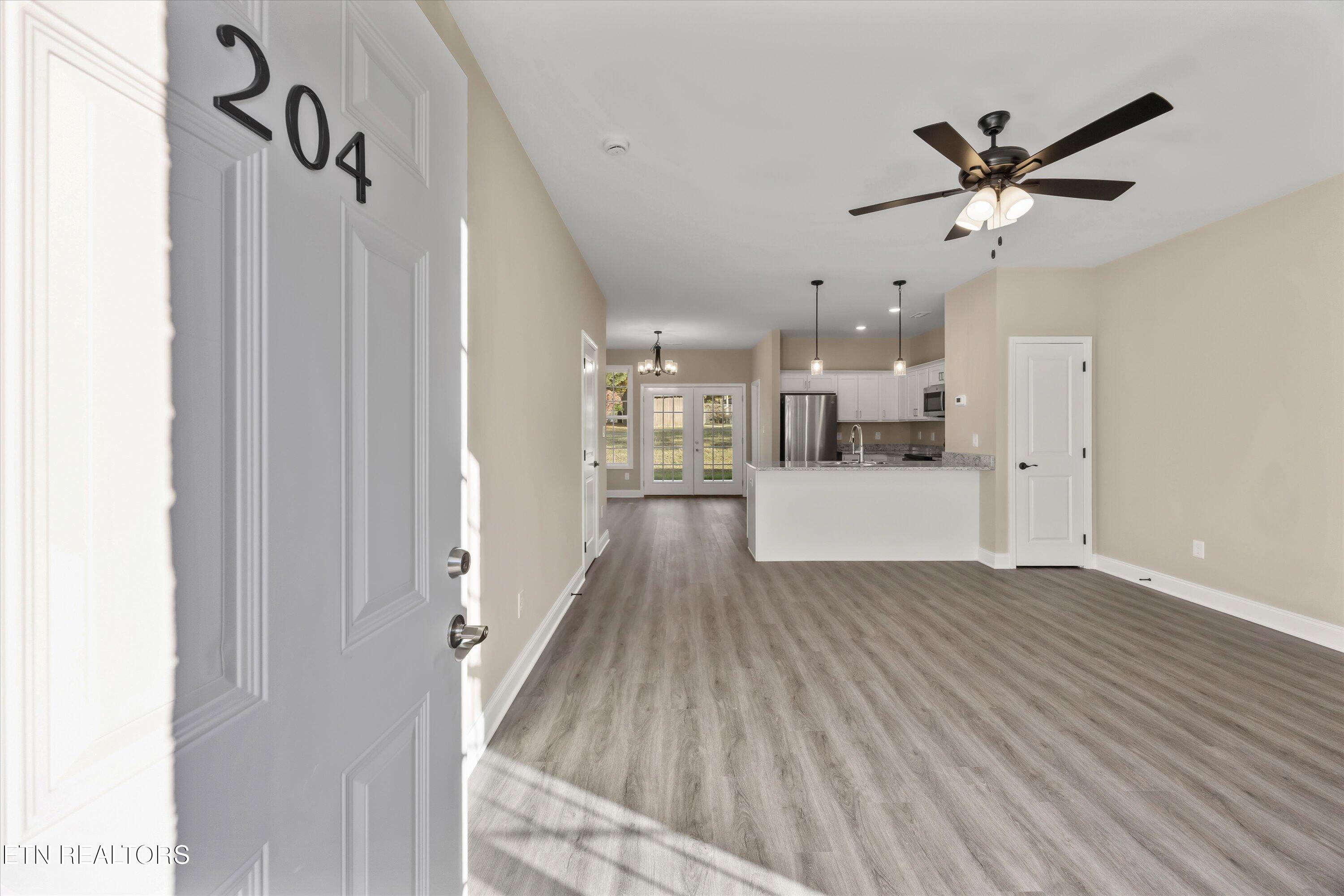 481 Broome Road Northwest, Unit 205 Knoxville, TN 37909 - Photo 3 of 23 03-481 Chadwick Dr 09