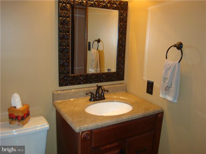 40 Jericho Road Southampton, PA 18966 - Photo 11 of 25 Bathroom