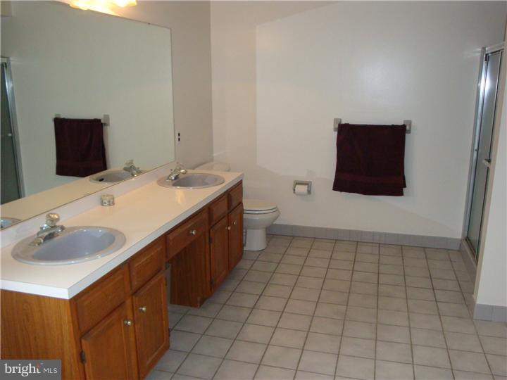 40 Jericho Road Southampton, PA 18966 - Photo 13 of 25 Bathroom