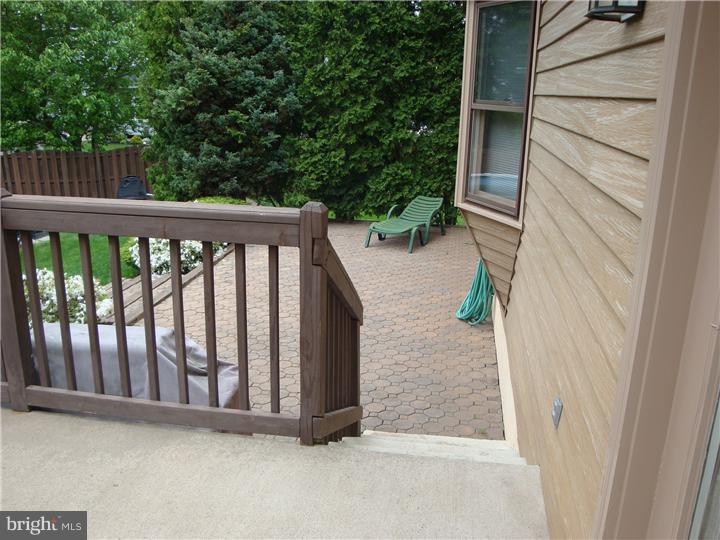 40 Jericho Road Southampton, PA 18966 - Photo 23 of 25 Deck