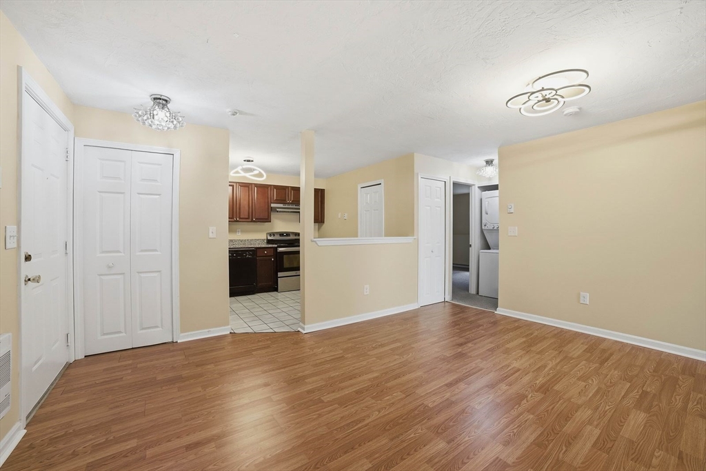 11 Gibbs Street, Unit B17 Worcester, MA 01607 - Photo 9 of 19
