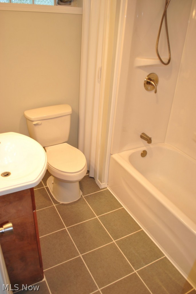 4882 Hillside Road Independence, OH 44131 - Photo 21 of 22 Gallery Image 21