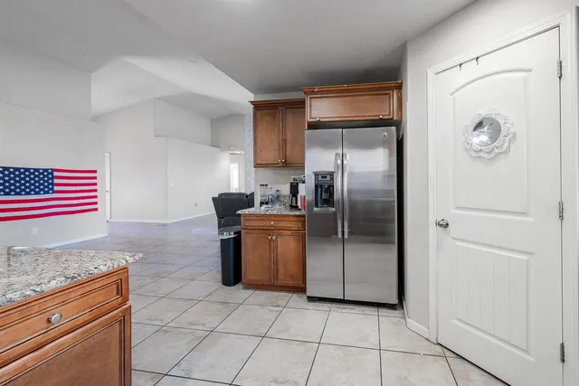 $539,000 | 6676 East Dayton Avenue, Fresno, CA 93727