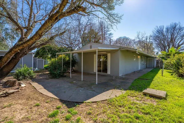 $299,000 | 2165 Paris Avenue, Redding, CA 96001