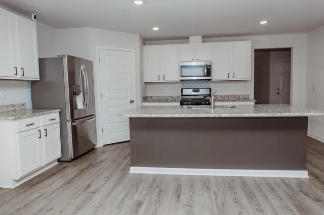 $2,200 | 2801 Patriot Rdg Drive, Crestview, FL 32539